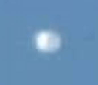 Boule blanche dans le ciel