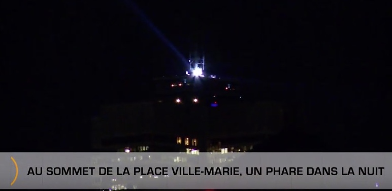 Un phare dans la nuit