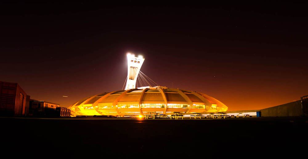 le stade olympique la nuit